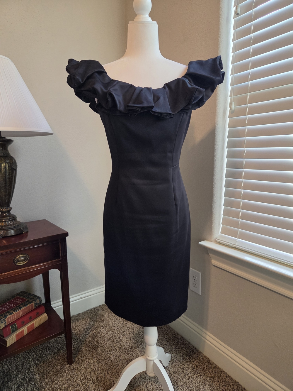 ANTONIO MELANI Black One-Shoulder Ruffle Sheath Dress